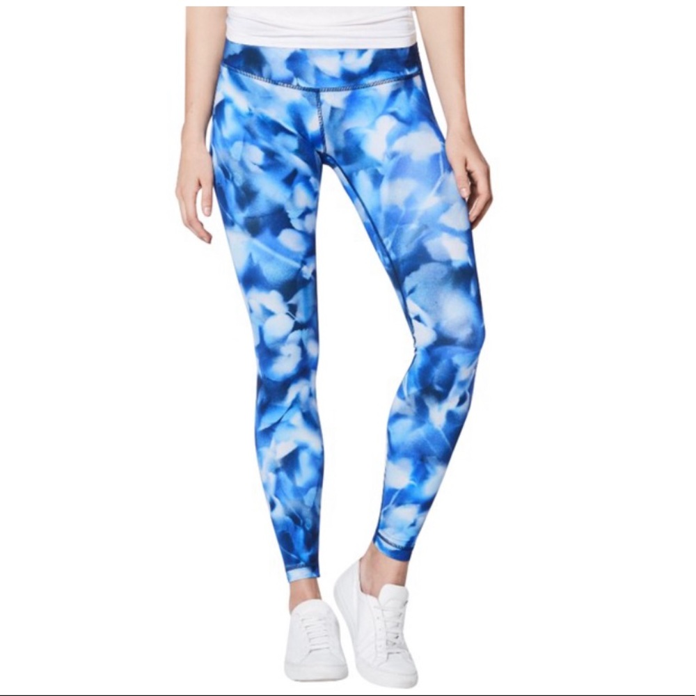 Lululemon
Blue White Bbbm Wunder Under Lr Tight Low Rise Pants